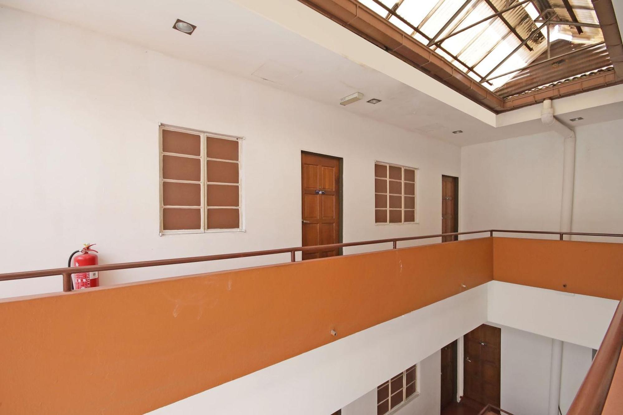 Oyo 89562 Hotel Shalimar Kuala Lumpur Exterior photo